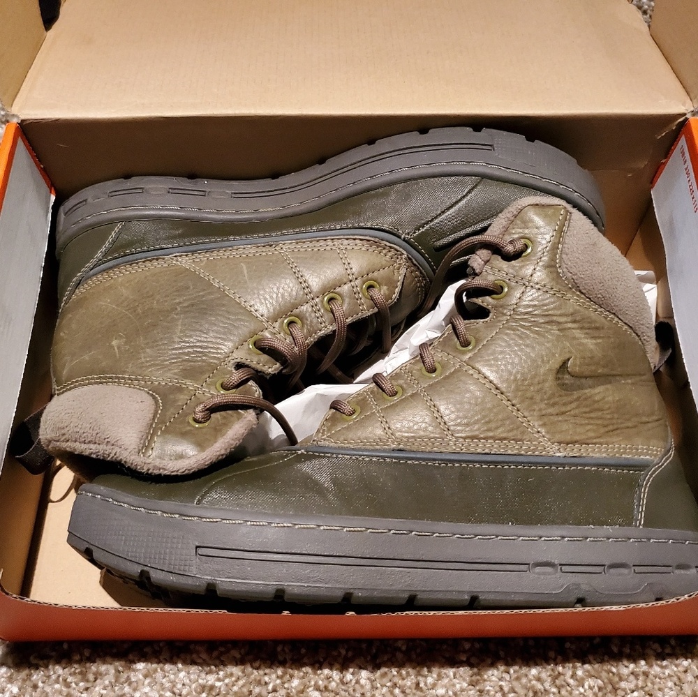 Mens Nike Woodside ACG waterproof boot